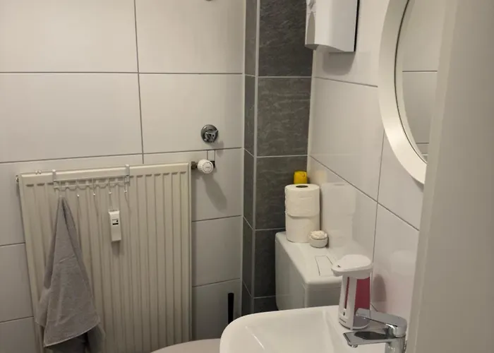 Lejlighed Modernes 2 Min Zum Hbf Muelheim *